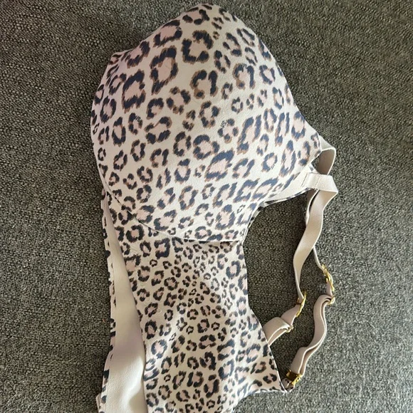 Victoria's Secret Animal Print Bra - Picture 2 of 5